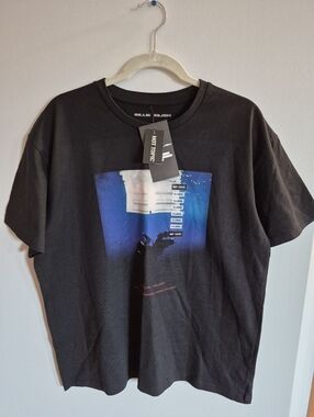 NWT Billie Eilish Hit Me Hard And Soft Graphic T Shirt Hot Topic Size XL